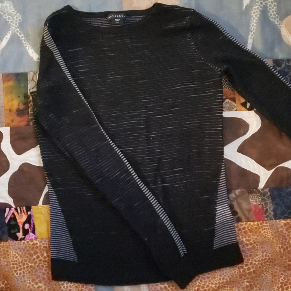 Sweater - Picture 2 of 5